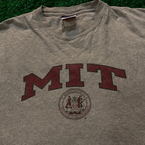 Vintage 90’s MIT Graphic T-shirt - Picture 2 of 5